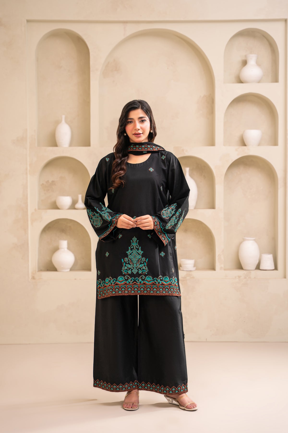 Zara embroidered lawn suit by Noorsaba, photo 3 of 7