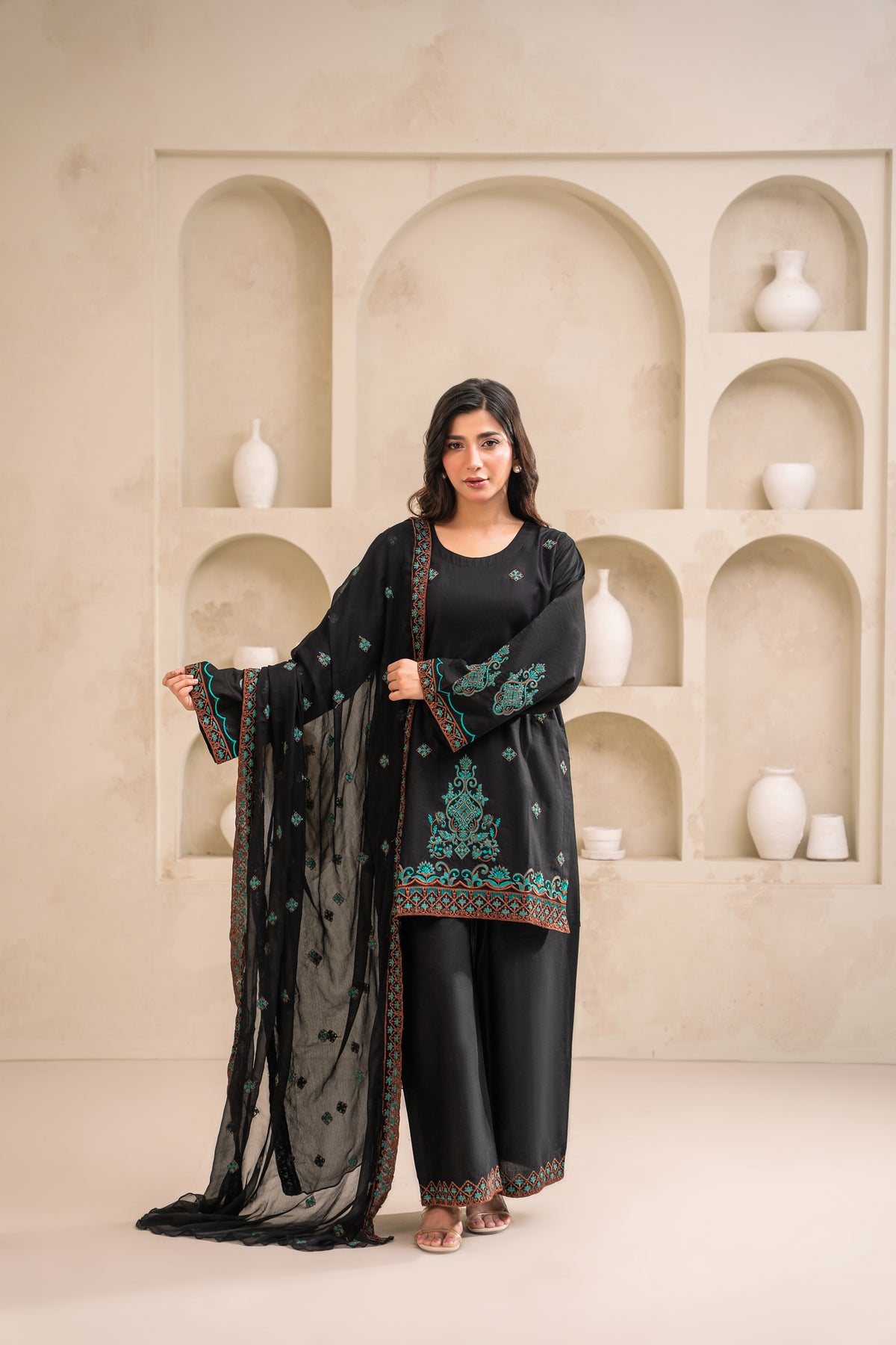 Zara embroidered lawn suit by Noorsaba, photo 5 of 7