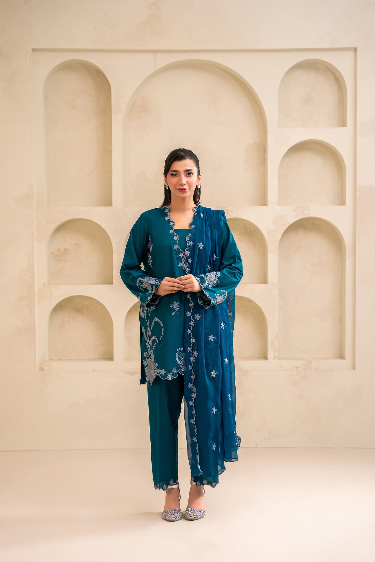 Nyra embroidered lawn suit by Noorsaba, photo 3 of 7