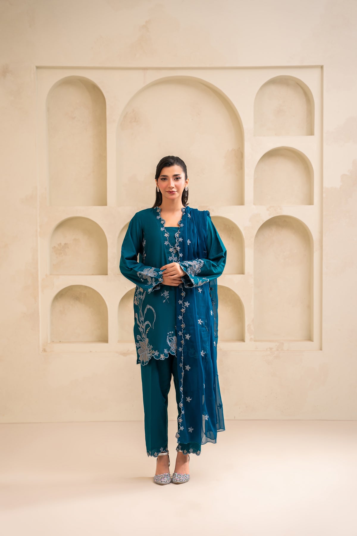 Nyra embroidered lawn suit by Noorsaba, photo 4 of 7