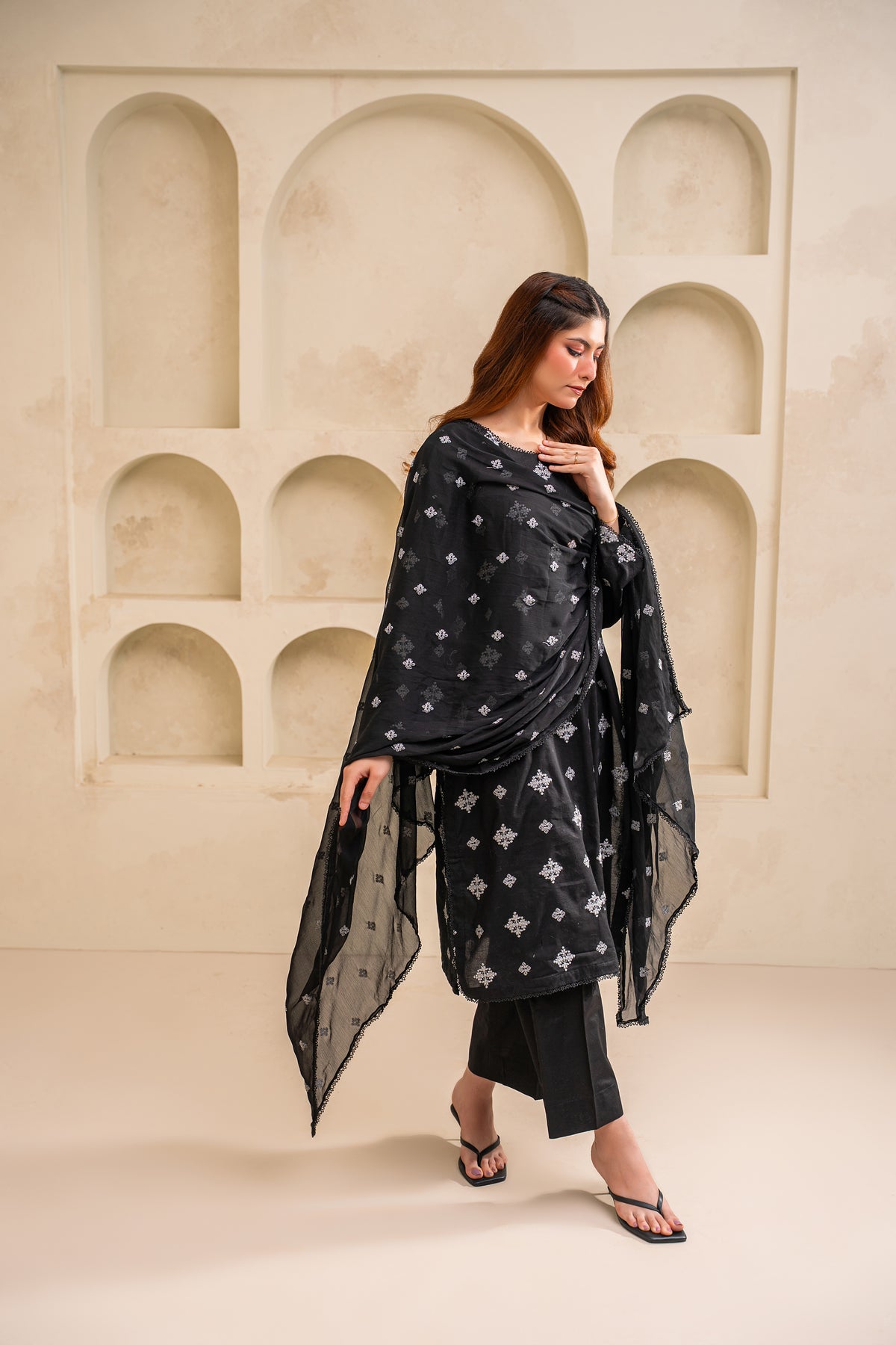 Ruba embroidered lawn suit by Noorsaba, photo 3 of 7
